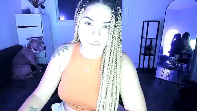 MelSaunders online show from 2, 11, 2025