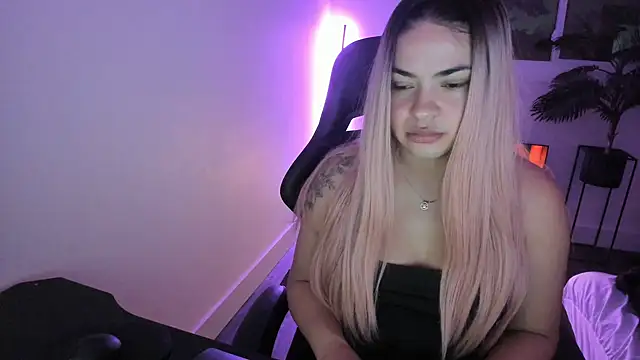 MelSaunders online show from 23, 12, 2025