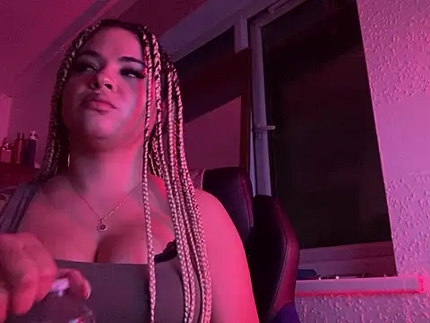 MelSaunders online show from 11, 3, 2026