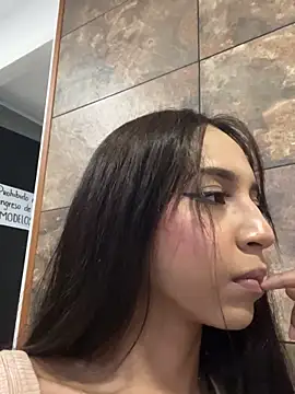 AbrilBrent online show from 10, 9, 2025