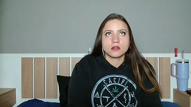 Snapshot of 520_Loirex_741 chatting on 12, 10, 2025 520 Loirex 741 online show from 12, 10, 2025