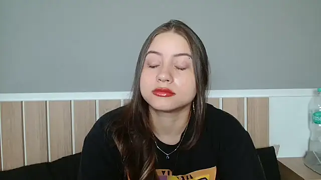 Snapshot of 520_Loirex_741 chatting on 18, 12, 2025 520 Loirex 741 online show from 18, 12, 2025