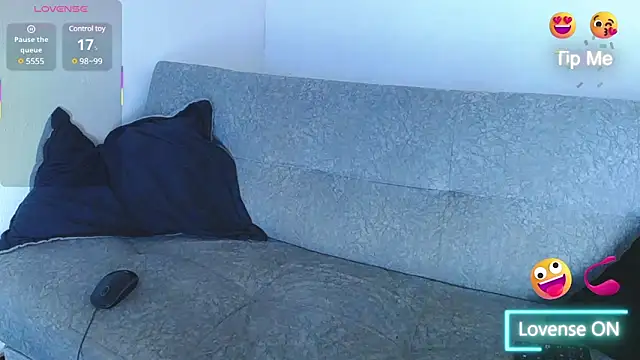 Latino Junge online show from 5, 2, 2025