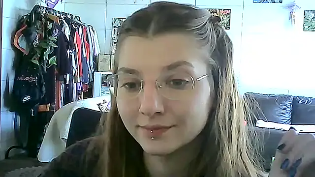 SweetyBabyDemon online show from 22, 10, 2025