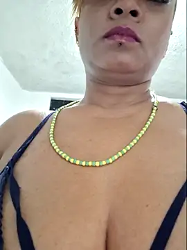 gatadeojosclaros online show from 14, 2, 2026