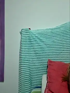 gatadeojosclaros online show from 10, 3, 2025