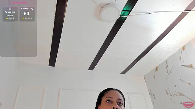 BrianaHazel online show from 13, 5, 2026