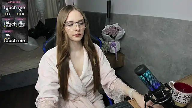 MCfly 11 online show from 22, 2, 2026