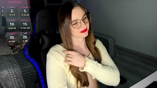 MCfly 11 online show from 9, 2, 2025