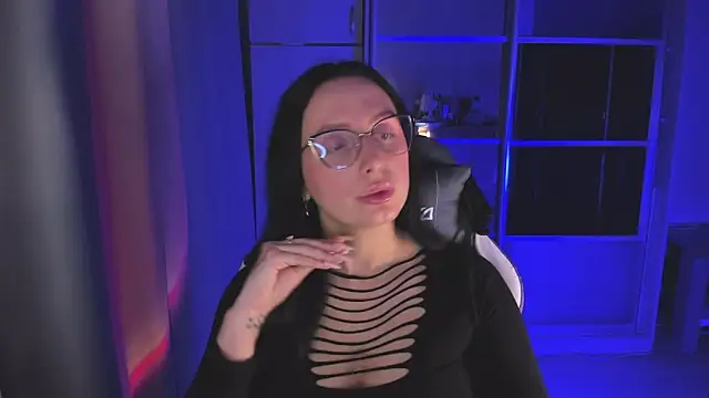 Christy Calypso online show from 6, 11, 2025