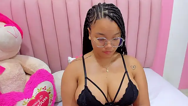 ISABELLA 020 online show from 8, 10, 2025