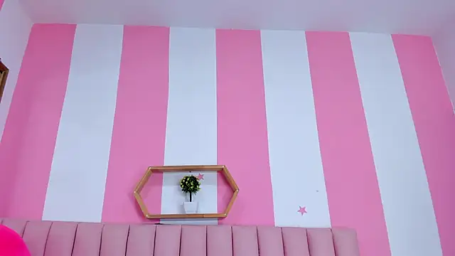 ISABELLA 020 online show from 5, 2, 2026