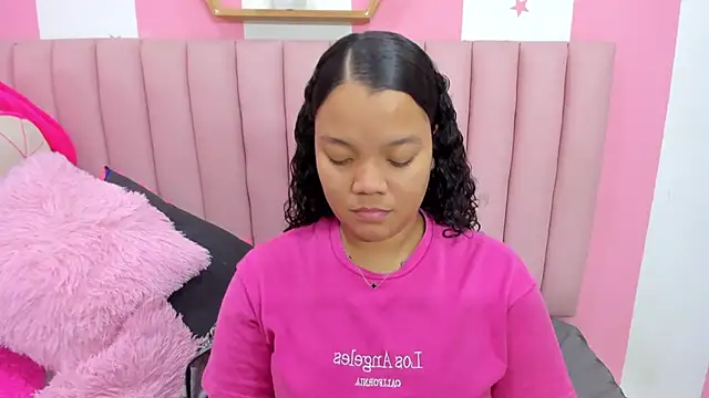 ISABELLA 020 online show from 10, 11, 2025