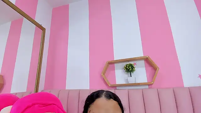 ISABELLA 020 online show from 6, 3, 2026