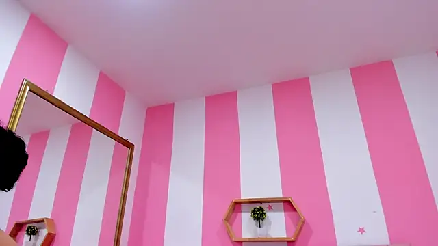 ISABELLA 020 online show from 24, 10, 2025