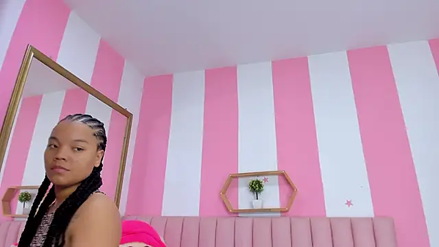 ISABELLA 020 online show from 4, 4, 2026