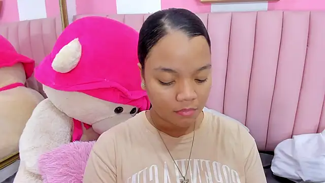 ISABELLA 020 online show from 15, 12, 2025