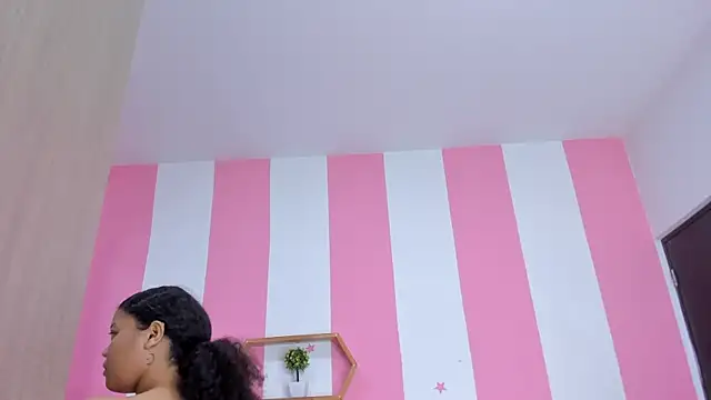 ISABELLA 020 online show from 13, 3, 2026