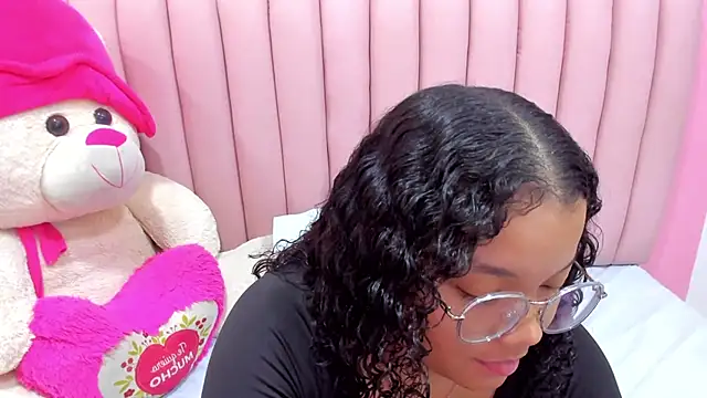 ISABELLA 020 online show from 20, 9, 2025