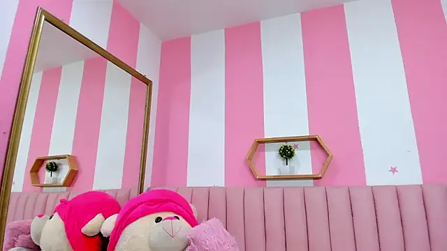 ISABELLA 020 online show from 1, 12, 2025