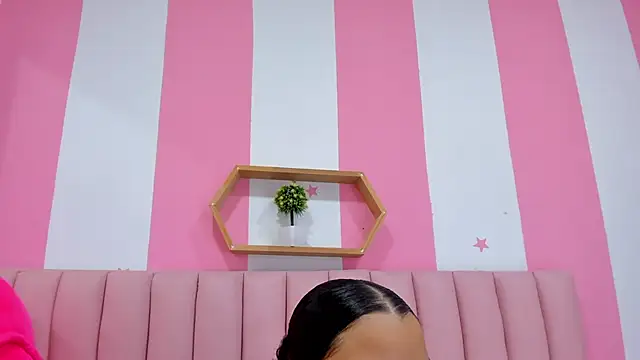 ISABELLA 020 online show from 16, 9, 2025