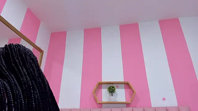 ISABELLA 020 online show from 2, 10, 2025