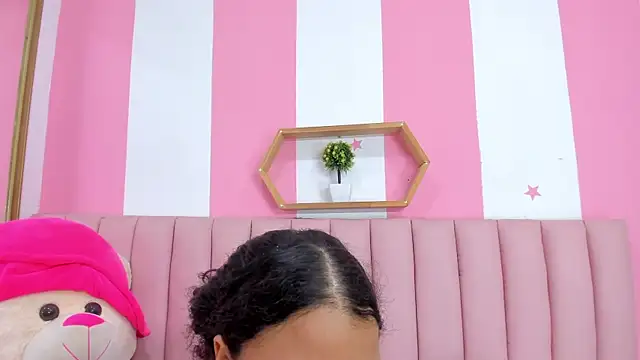 ISABELLA 020 online show from 25, 3, 2026