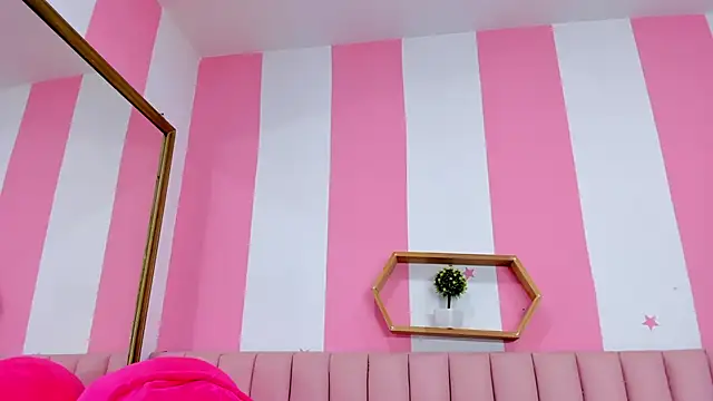 ISABELLA 020 online show from 24, 11, 2025