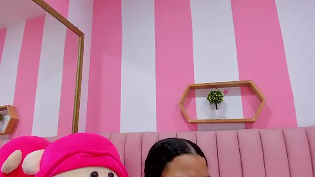 ISABELLA 020 online show from 22, 10, 2025