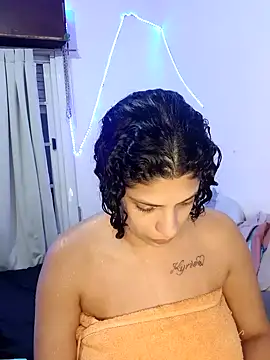 Snapshot of Shura_xxxBig chatting on 9, 11, 2025 Shura xxxBig online show from 9, 11, 2025