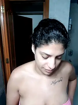 Snapshot of Shura_xxxBig chatting on 16, 9, 2025 Shura xxxBig online show from 16, 9, 2025