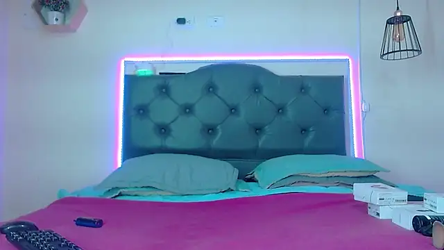 Snapshot of Kim_clark1 chatting on 12, 10, 2025 Kim clark1 online show from 12, 10, 2025