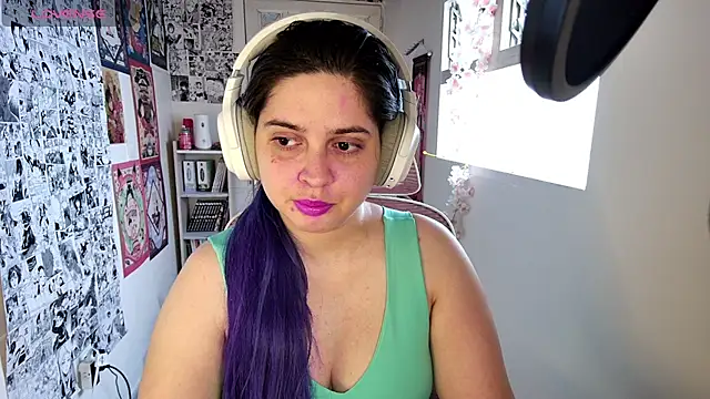 Vallolet Spencer online show from 20, 9, 2025