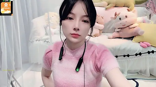 AKiKi711 online show from 7, 10, 2025