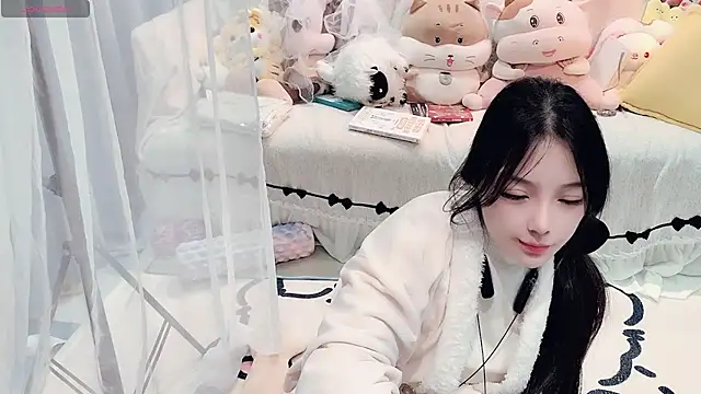 AKiKi711 online show from 2, 4, 2026