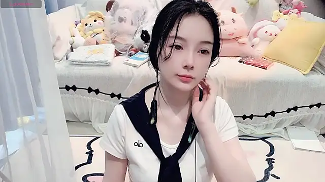 AKiKi711 online show from 24, 4, 2026