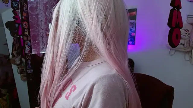 squirt charlott online show from 20, 9, 2025