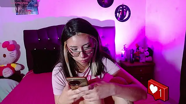 squirt charlott online show from 28, 2, 2025