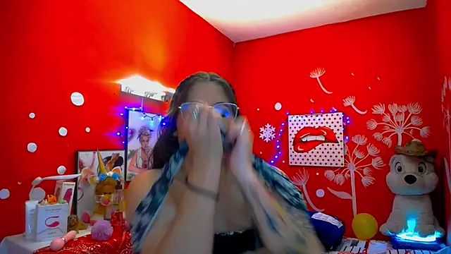 crazylatina  online show from 5, 2, 2025