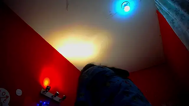 crazylatina  online show from 25, 2, 2025