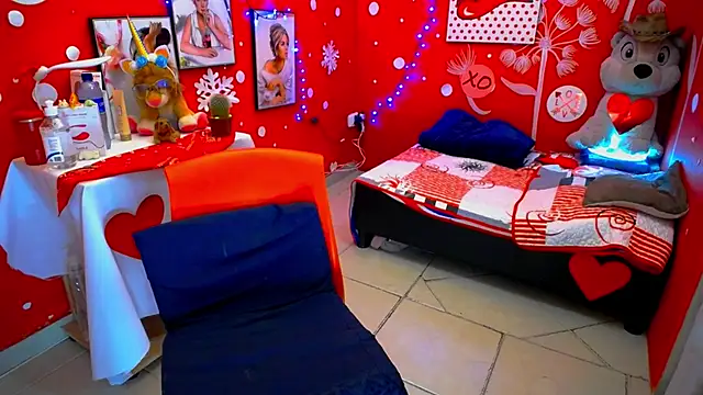 crazylatina  online show from 3, 3, 2025