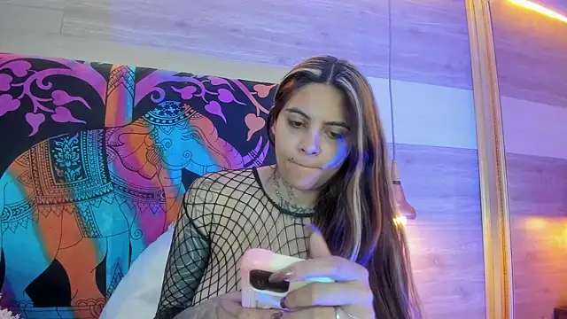 Cori Paige online show from 11, 4, 2026