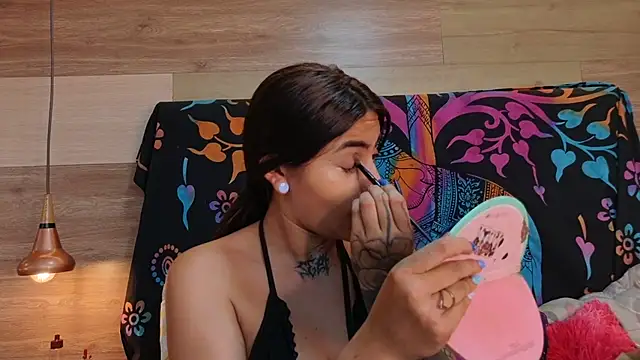 Cori Paige online show from 22, 12, 2025