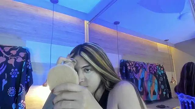 Cori Paige online show from 21, 4, 2026