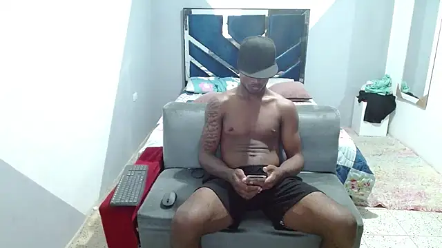 MiguelAngelxl online show from 6, 11, 2025