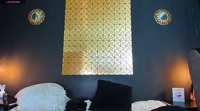 Snapshot of francesco_evan chatting on 1, 2, 2025 francesco evan online show from 1, 2, 2025