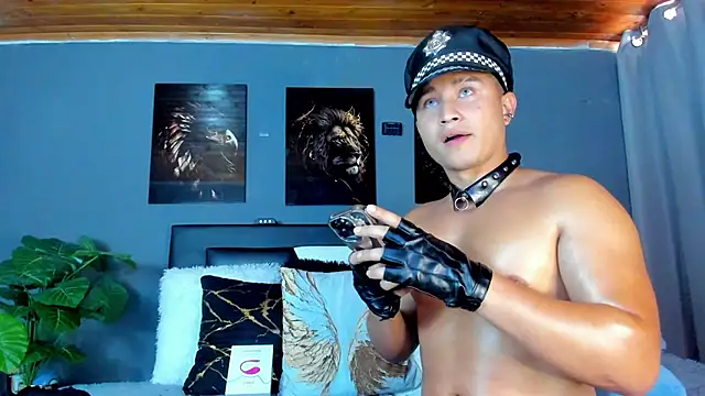 Snapshot of francesco_evan chatting on 13, 9, 2025 francesco evan online show from 13, 9, 2025