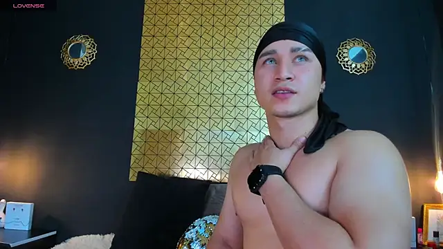 Snapshot of francesco_evan chatting on 24, 1, 2025 francesco evan online show from 24, 1, 2025