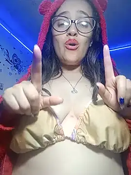 Snapshot of anndreapds chatting on 5, 7, 2026 anndreapds online show from 5, 7, 2026