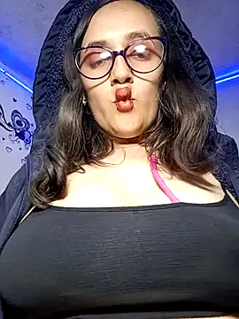 Snapshot of anndreapds chatting on 6, 2, 2026 anndreapds online show from 6, 2, 2026